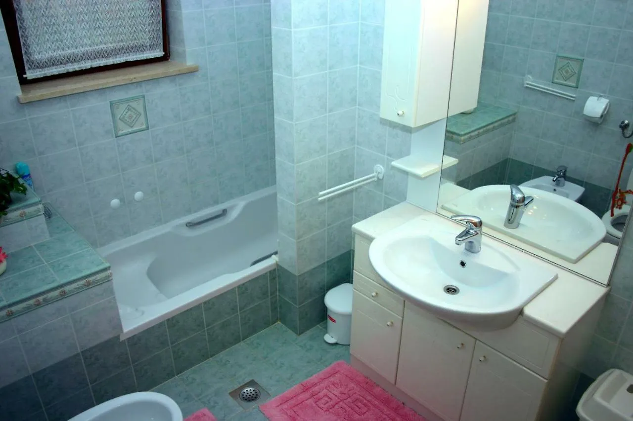 Villa Suzy-Apartments Suzana Lovran