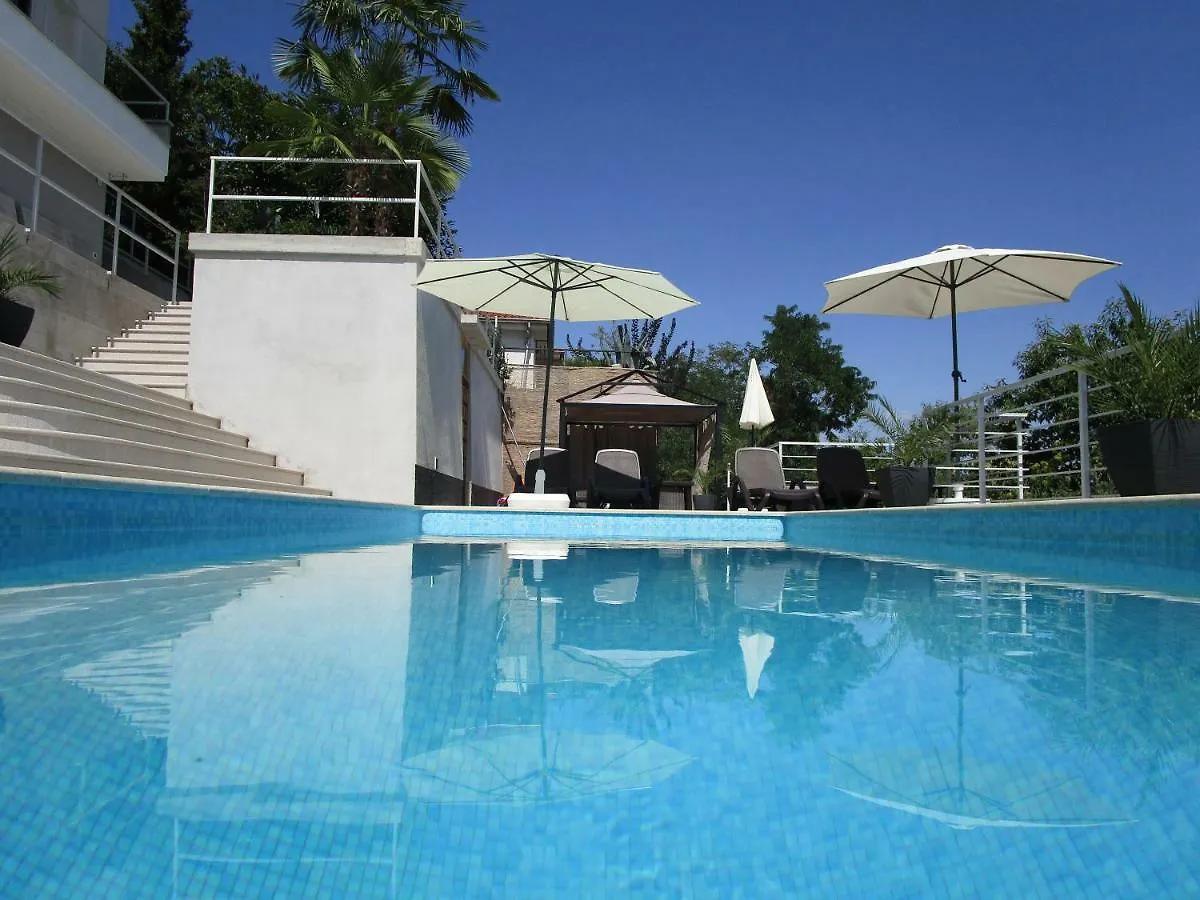 Villa Suzy-Apartments Suzana Lovran