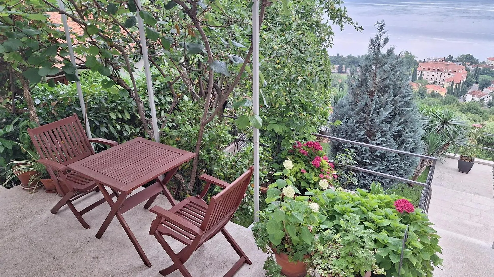 Villa Suzy-Apartments Suzana Lovran 0*,  Croatia
